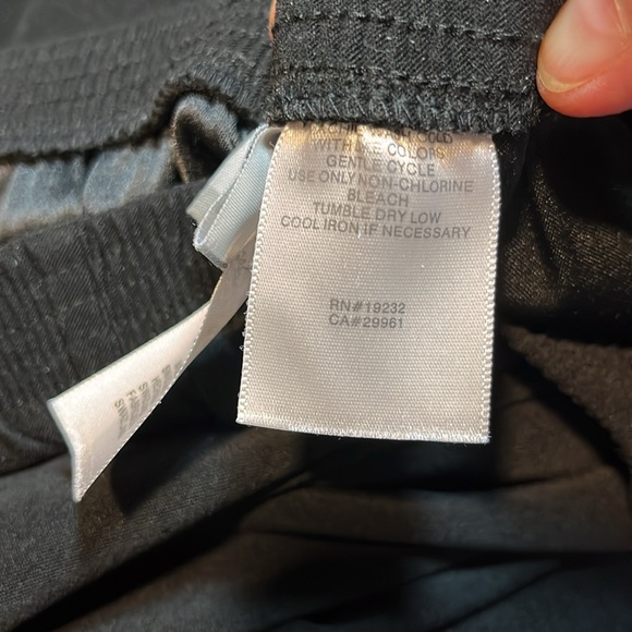 EXC Alfred Dunner Classics PANTS Women’s 16P Mid Rise Straight Pull-On SHORT - Picture 8 of 11